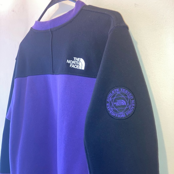 The North Face Purple Crewneck - Picture 2 of 4